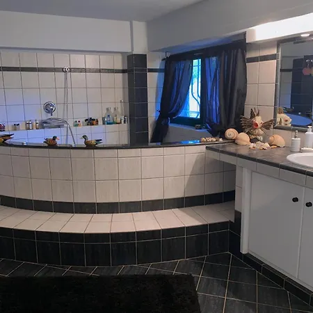 Semesterbostad Estate Tsiati Pirgiotika