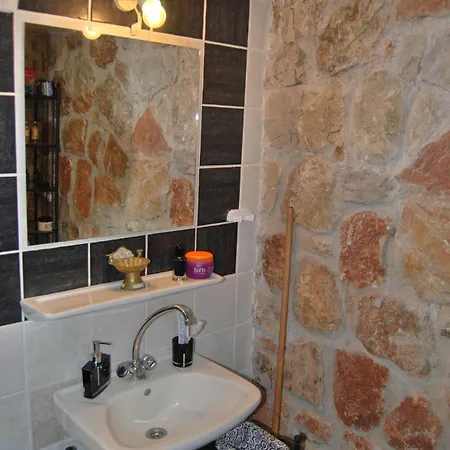 Estate Tsiati Semesterbostad Pirgiotika