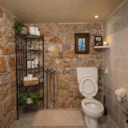 Estate Tsiati