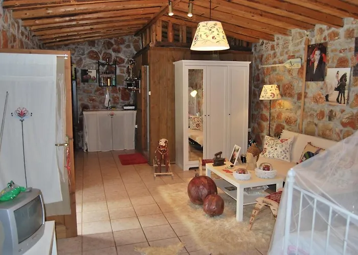 Estate Tsiati Pirgiotika