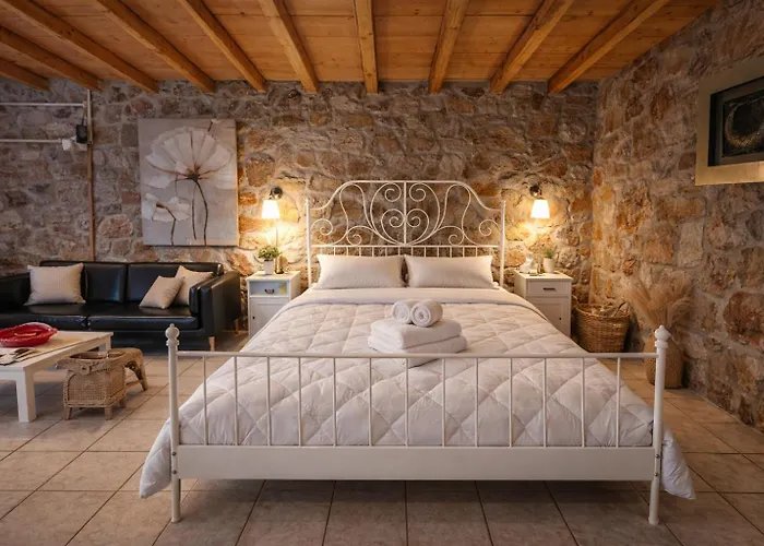 Estate Tsiati * Pirgiotika