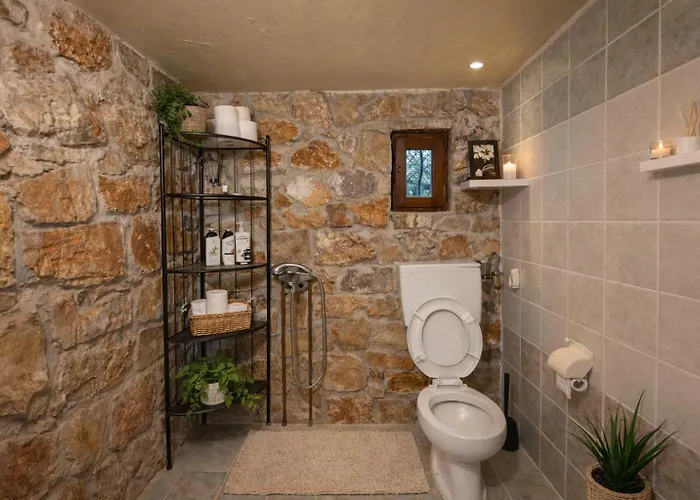 Estate Tsiati